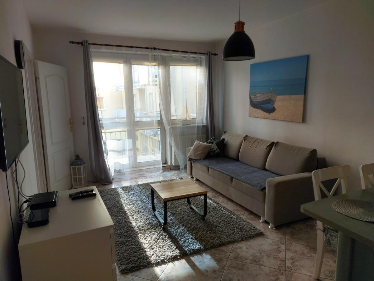 Apartament Portowy Z Garazem, Ul Towarowa 科沃布热格 外观 照片