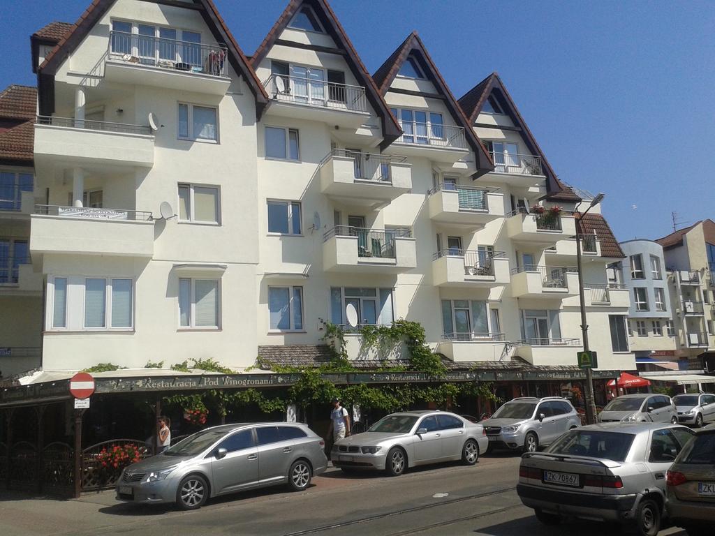 Apartament Portowy Z Garazem, Ul Towarowa 科沃布热格 客房 照片