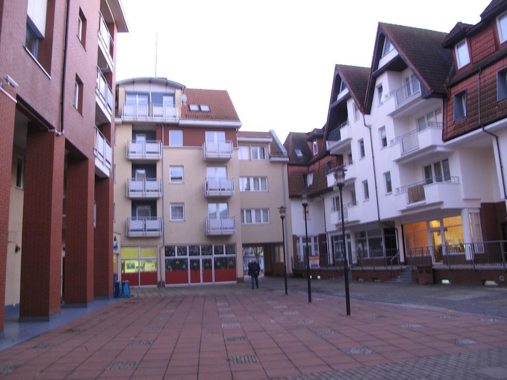 Apartament Portowy Z Garazem, Ul Towarowa 科沃布热格 客房 照片